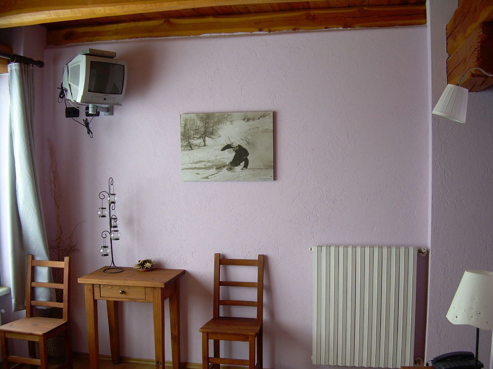 Hotel Tana Della Volpe Sestriere Esterno foto