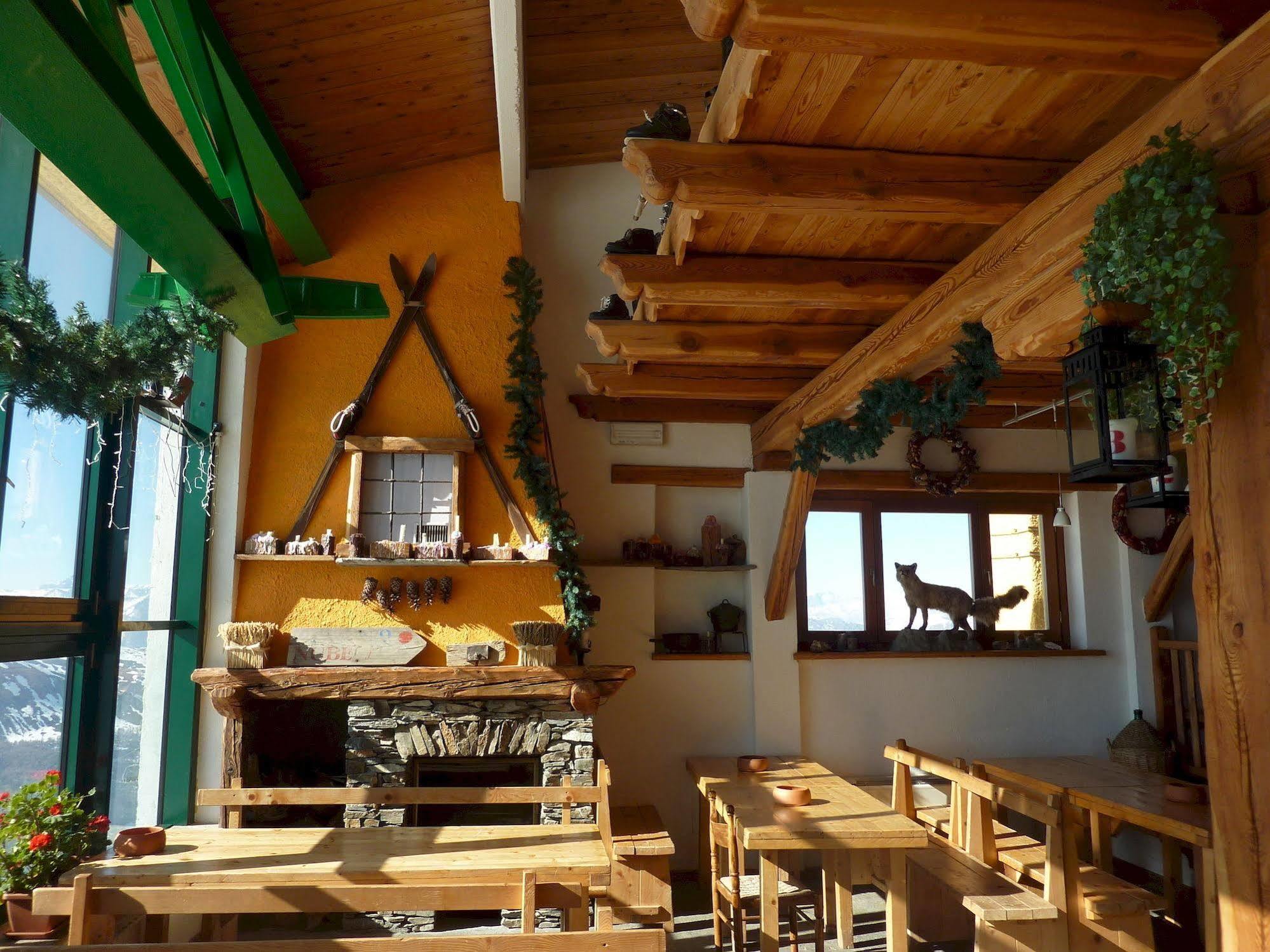 Hotel Tana Della Volpe Sestriere Esterno foto