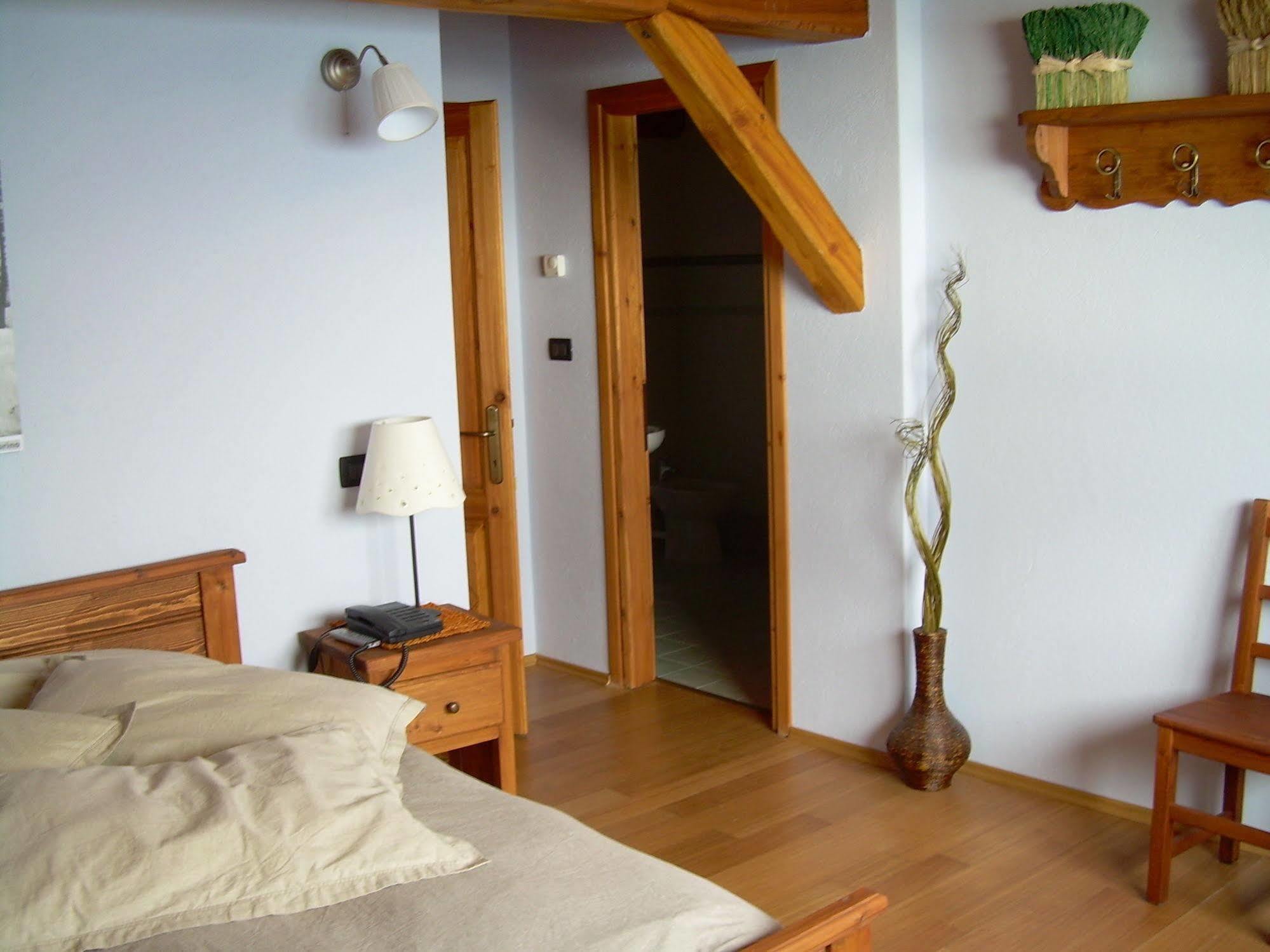 Hotel Tana Della Volpe Sestriere Esterno foto