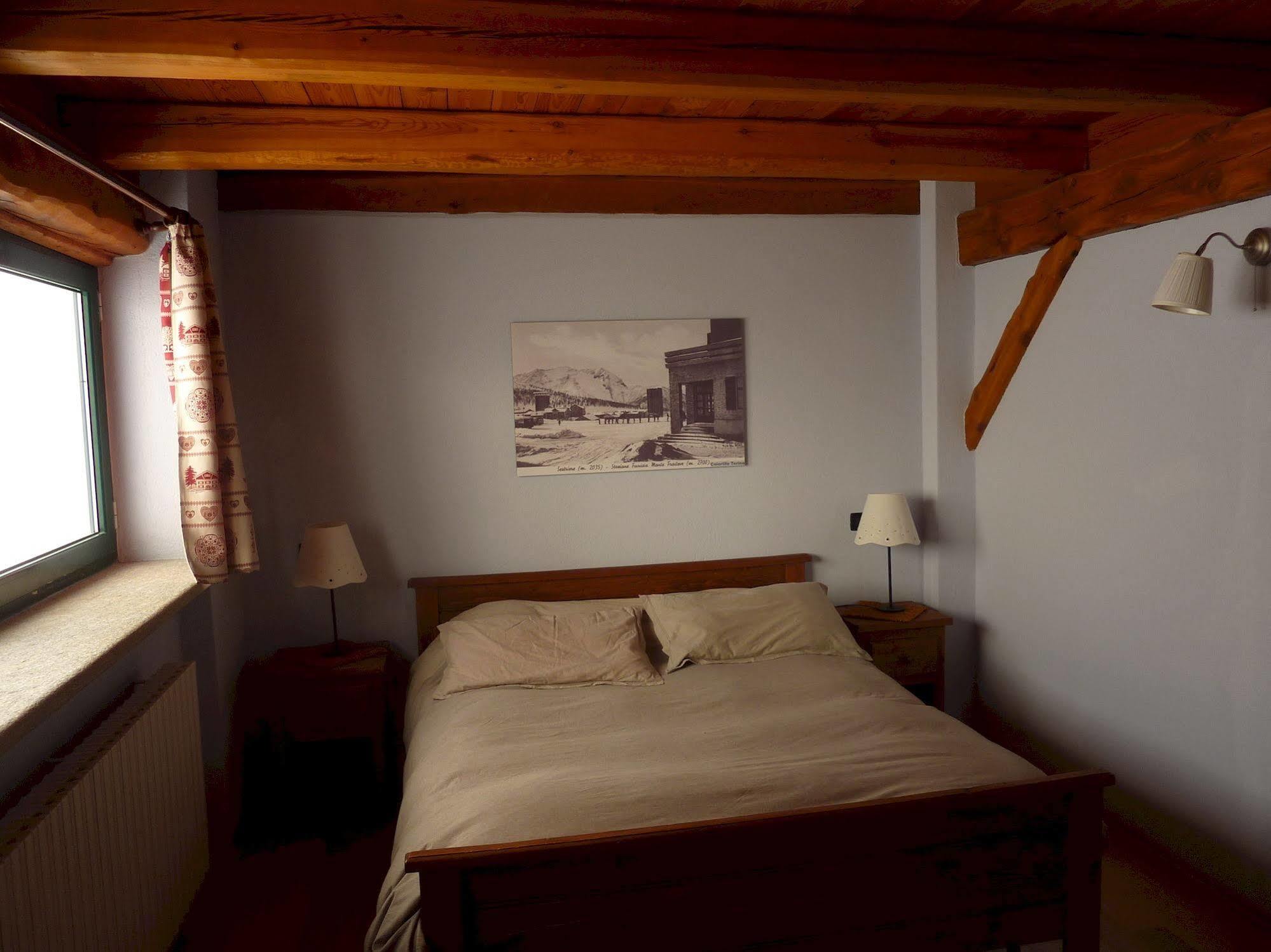 Hotel Tana Della Volpe Sestriere Esterno foto