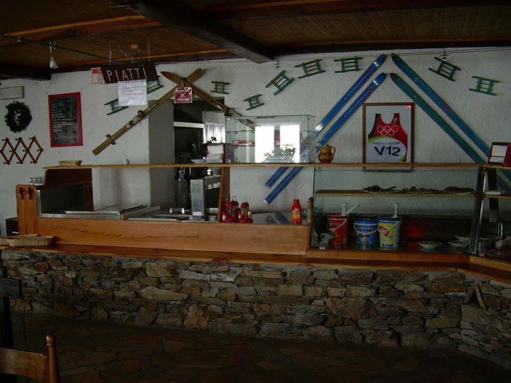 Hotel Tana Della Volpe Sestriere Esterno foto